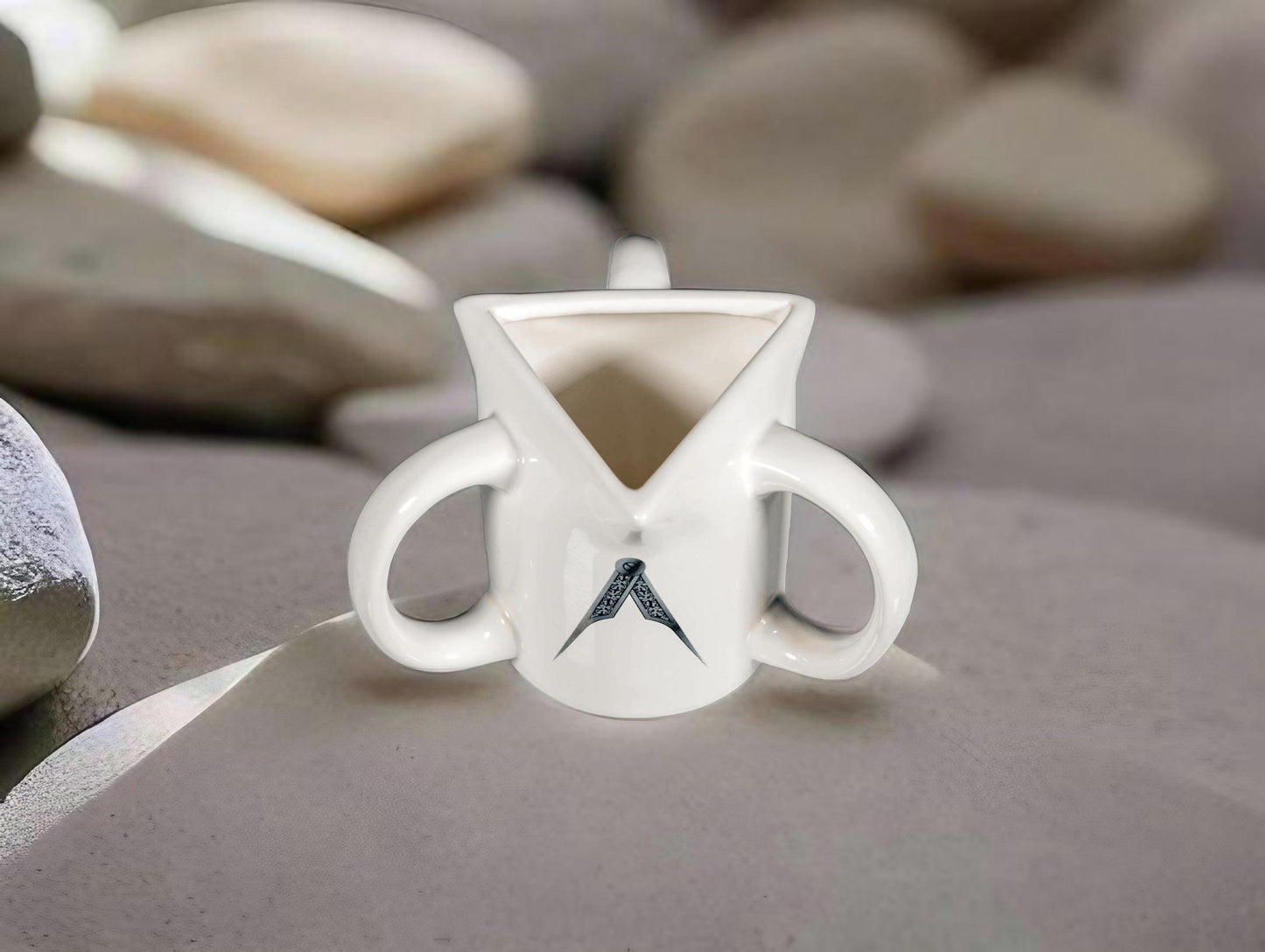 "Triad of a Mason" – Freemason mug with symbolic character